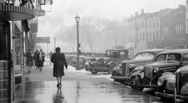 Most People Have Never Seen These 9 Photos Taken During WWII In Iowa