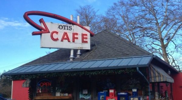 These 13 Awesome Diners In Oregon Will Make You Feel Right At Home