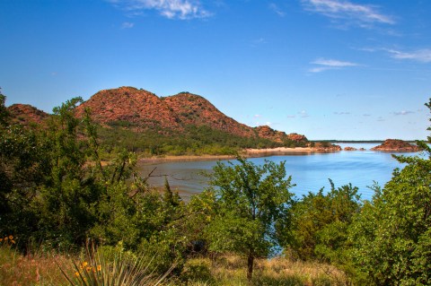 There's Something Magical About These 11 Oklahoma Lakes In The Summer
