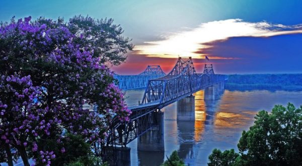 Everyone Should Explore These 13 Stunning Places In Mississippi At Least Once