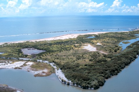 Here Are 8 Islands In Louisiana That Are An Absolute Must Visit