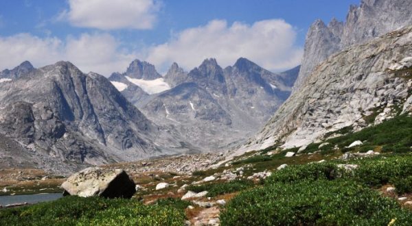 This Hike In Wyoming Will Give You An Unforgettable Experience