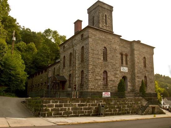 old prison tours in pennsylvania