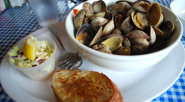 Here Are The 11 Dishes You Have To Eat In Rhode Island Before You Die