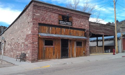 10 'Hole In The Wall' Restaurants In Wyoming That Will Blow Your Taste Buds Away