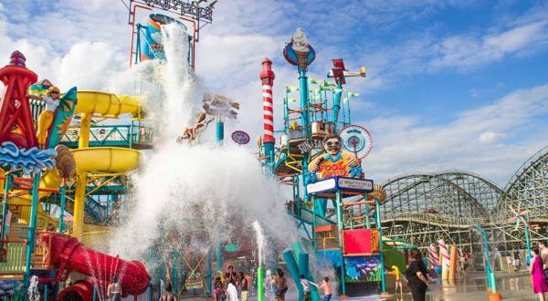 These 8 Epic Waterparks in Pennsylvania Will Take Your Summer To A Whole New Level