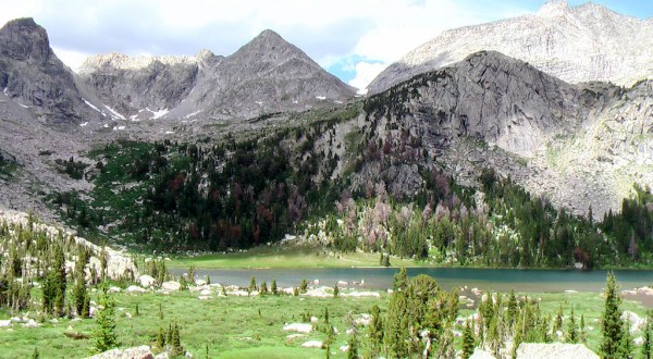 This Underrated Mountain Range Just Might Be The Most Beautiful Place In Wyoming