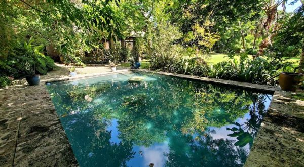8 Amazing Hidden Gardens To Visit In Florida This Spring (And Beyond)