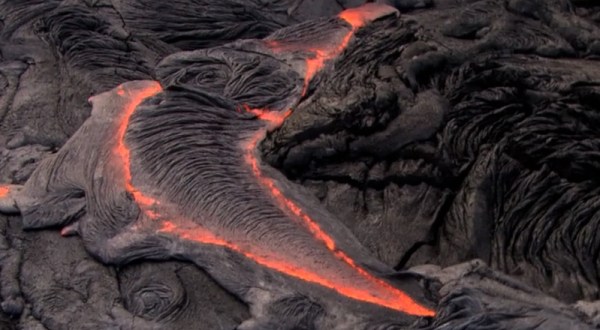 This Footage Of Lava Destroying A Forest In Hawaii Will Mesmerize You