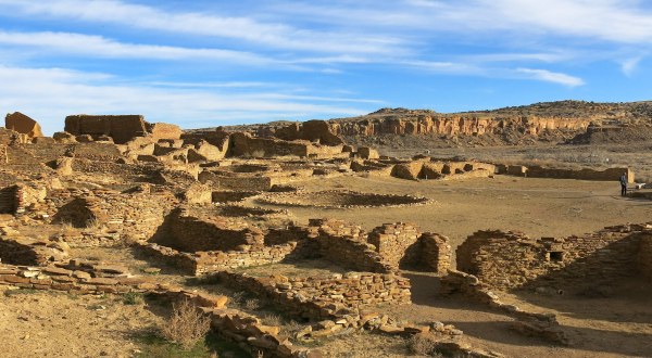 The Incredible Ancient Ruins In Chaco Canyon, New Mexico Will Blow You Away