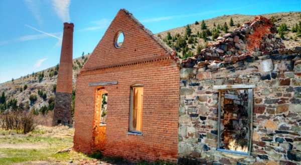 This Footage Of A Forgotten Montana Ghost Town Is Eerie Yet Beautiful