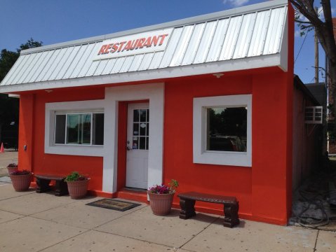 16 'Hole In The Wall' Restaurants In Nebraska That Will Blow Your Taste Buds Away