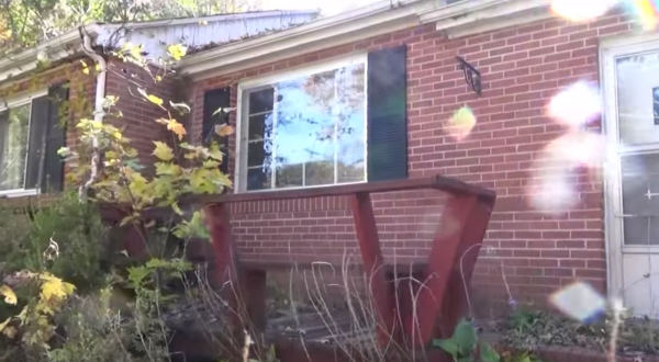 What Was Discovered Inside This Abandoned Home Will Leave You In Awe