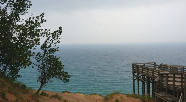 These 8 Scenic Overlooks In Michigan Will Leave You Breathless