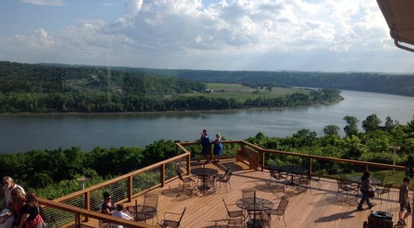 Try These 12 Indiana Restaurants For A Magical Outdoor Dining Experience