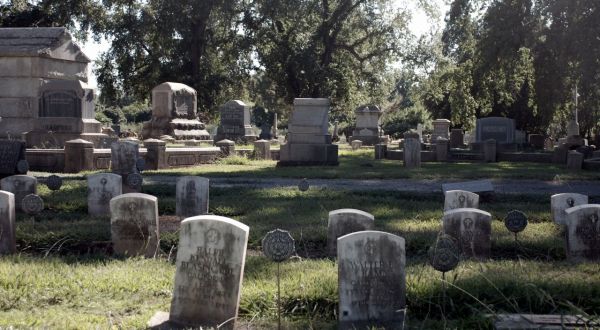 13 Disturbing Cemeteries in Northern California That Will Give You Goosebumps