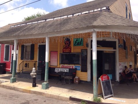 9 Mom & Pop Restaurants in New Orleans That Serve Home Cooked Meals To Die For