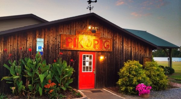 Dining At This One BBQ Joint In North Carolina Will Give You An Unforgettable Experience