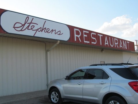 12 Mom & Pop Restaurants In Kansas That Serve Home Cooked Meals To Die For