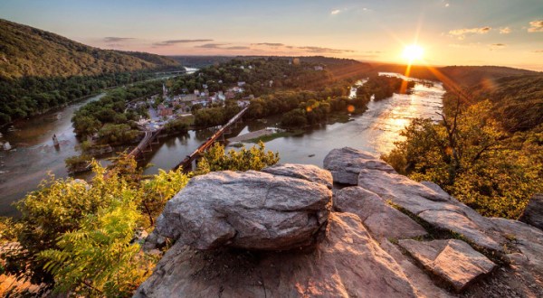 This Charming Town In West Virginia Is Perfect For A Summer Day Trip