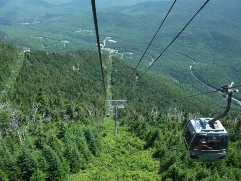 This Gondola Ride Through New York's Mountains Will Leave You In Awe