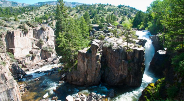 Everyone Should Explore These 10 Underrated Places In Wyoming At Least Once