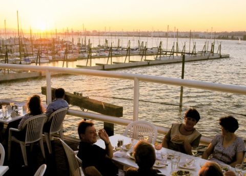 9 Oregon Restaurants Right On The River That You’re Guaranteed To Love