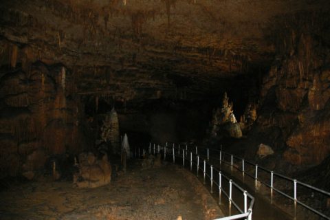 You Haven't Lived Until You've Experienced This One Incredible Cavern In Arkansas