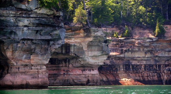 Exploring These Sea Caves In Michigan Will Give You A Surreal Experience