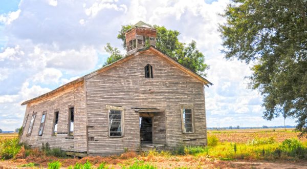 The Story Behind This Mississippi Chapel Will Fascinate You