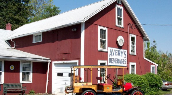 A Trip To This Epic Soda Factory In Connecticut Will Make You Feel Like A Kid Again