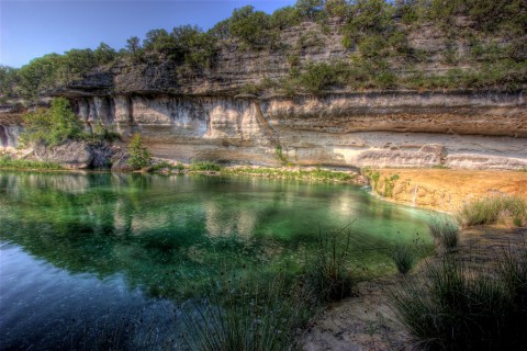 This Hidden Swimming Hole In Texas Is Too Beautiful For Words