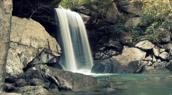 This Waterfall Swimming Hole In Kentucky Is Perfect For A Hot Summer Day