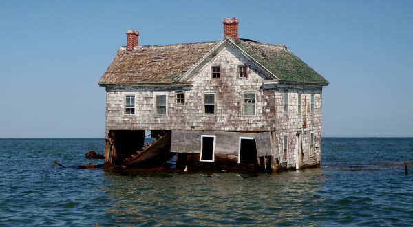 The Story Behind Maryland’s Underwater Island Is Truly Heartbreaking