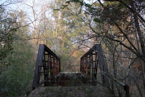 There's Something Eerie About These 10 Abandoned Bridges In Alabama