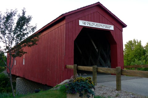 This Beautiful Covered Bridge In Minnesota Will Remind You Of A Simpler Time