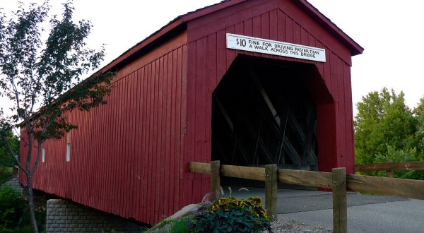 This Beautiful Covered Bridge In Minnesota Will Remind You Of A Simpler Time