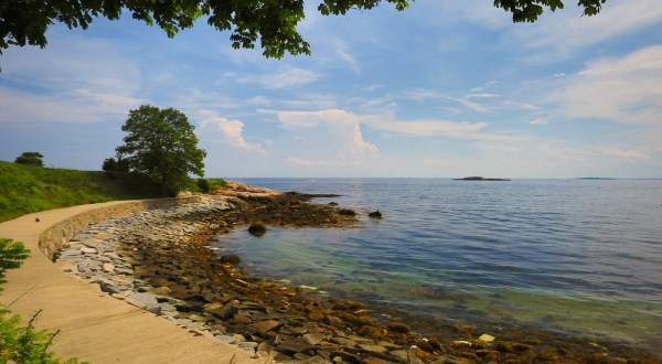 These 10 Gorgeous Waterfront Trails In Massachusetts Are Perfect For A Summer Day