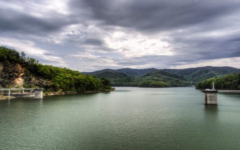 There's A Little Known Unique Lake In Tennessee... And It's Truly A Hidden Gem