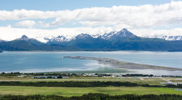 This Charming Town In Alaska Is Perfect For A Summer Day Trip
