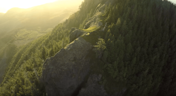 These Photographers Filmed Their Oregon Backpacking Adventure By Drone… And It’s Breathtaking