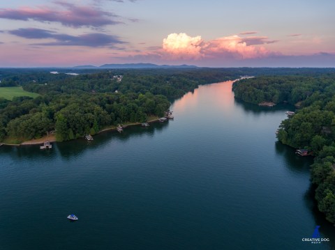 An Aerial Photographer Captured This Popular Lake In Virginia From A Whole New Angle
