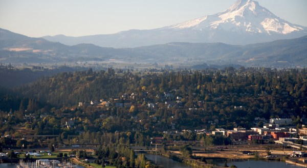 This Charming Town Just Outside Of Portland Is A Must Visit
