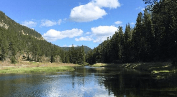 These 9 Amazing Spots In South Dakota Are Perfect To Go Fishing