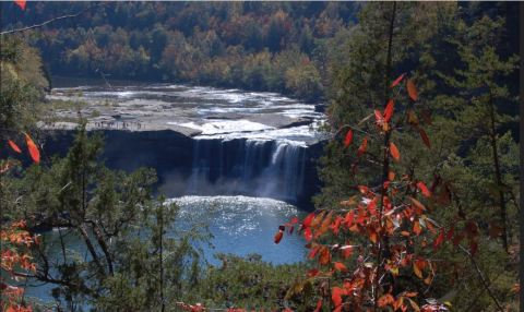 This Unbelievable Kentucky Waterfall Is Hiding In Plain Sight... No Hiking Required