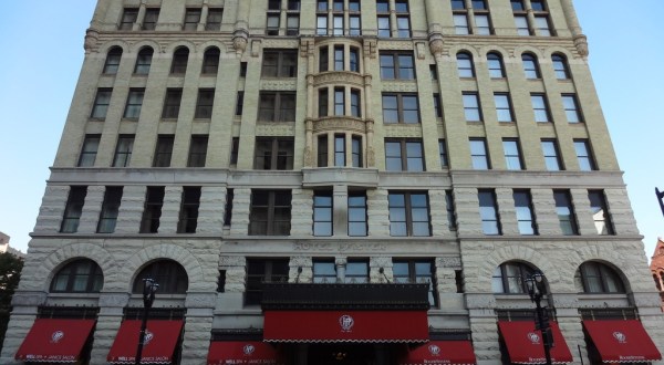 One Night In This Haunted Wisconsin Hotel Will Haunt Your Dreams Forever