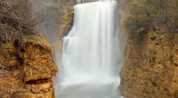 5 Unbelievable Illinois Waterfalls Hiding In Plain Sight… No Hiking Required