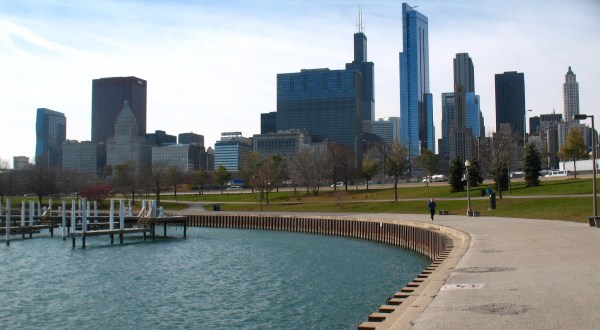 These 10 Gorgeous Waterfront Trails In Illinois Are Perfect For A Summer Day