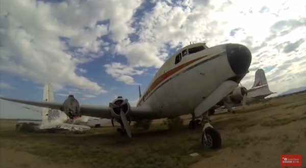 There’s An Airplane Graveyard Hiding In Arizona And It’s Terribly Creepy