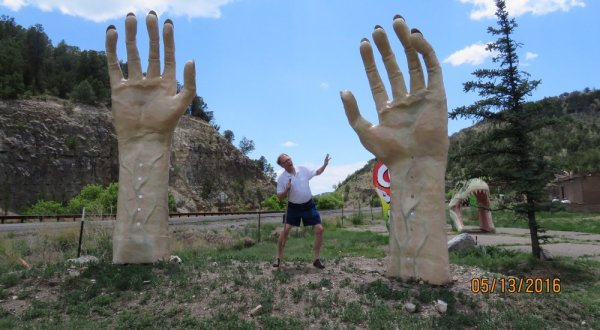 10 Bizarre Roadside Attractions In New Mexico That Will Make You Do A Double Take